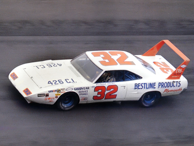 Illustration for article titled The problem with stock car racing